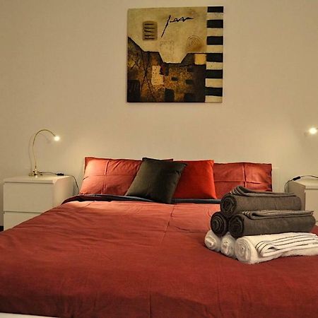 La Casa Di Sarita Apartment ปาเวีย ภายนอก รูปภาพ