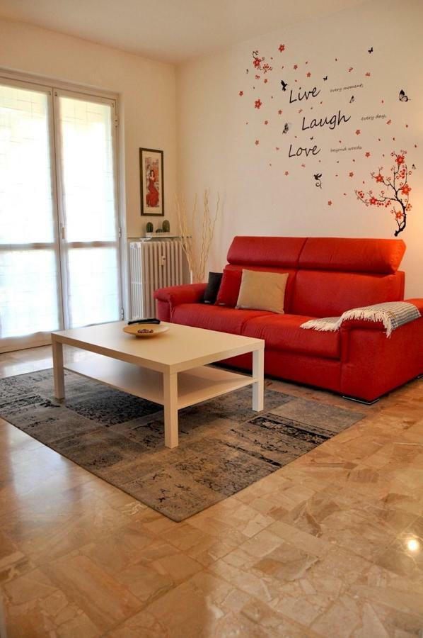 La Casa Di Sarita Apartment ปาเวีย ภายนอก รูปภาพ